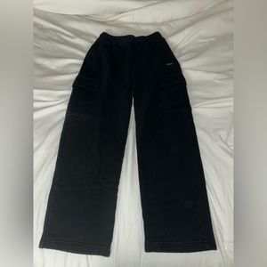 Aritzia TNA cargo sweats
